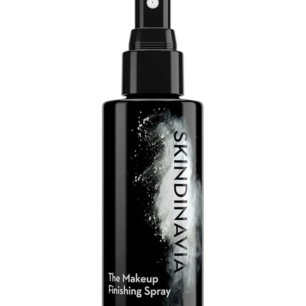 Black Makeup Finishing Spray Oil Free 4 Oz.